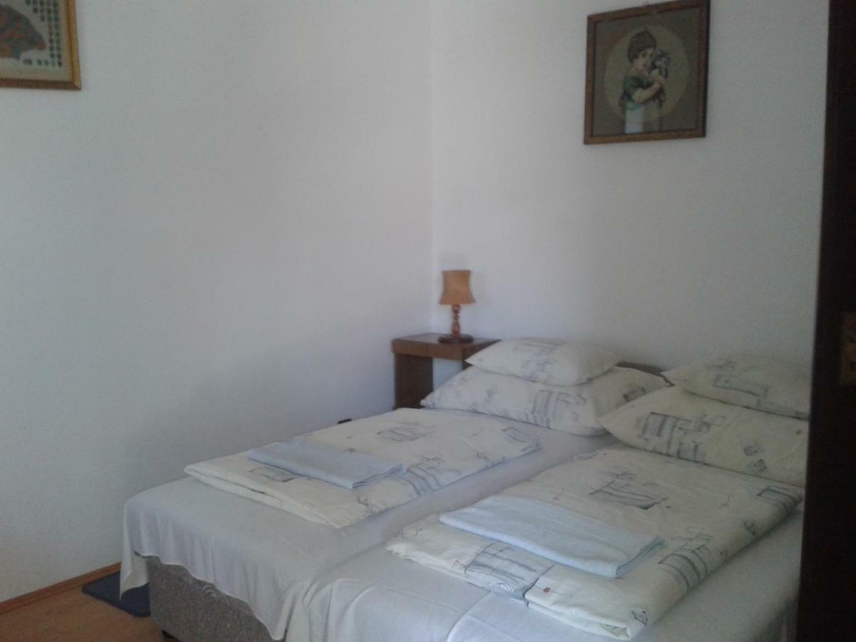 Sarkadi Apartman Гайдусобосло Екстер'єр фото